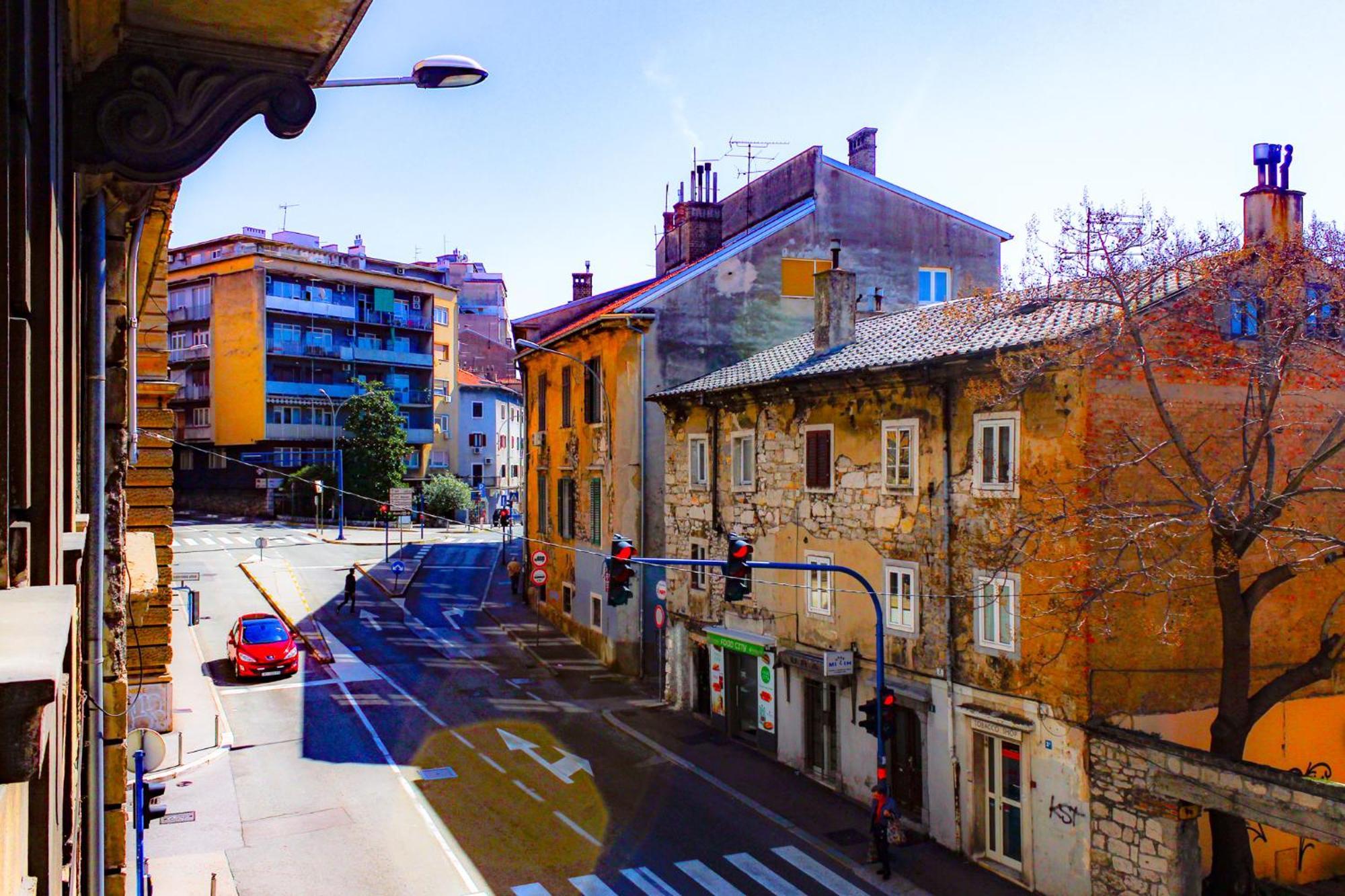Fluminis Rooms Rijeka Bagian luar foto